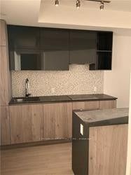 1 Yorkville Ave 03 Property Photo 5