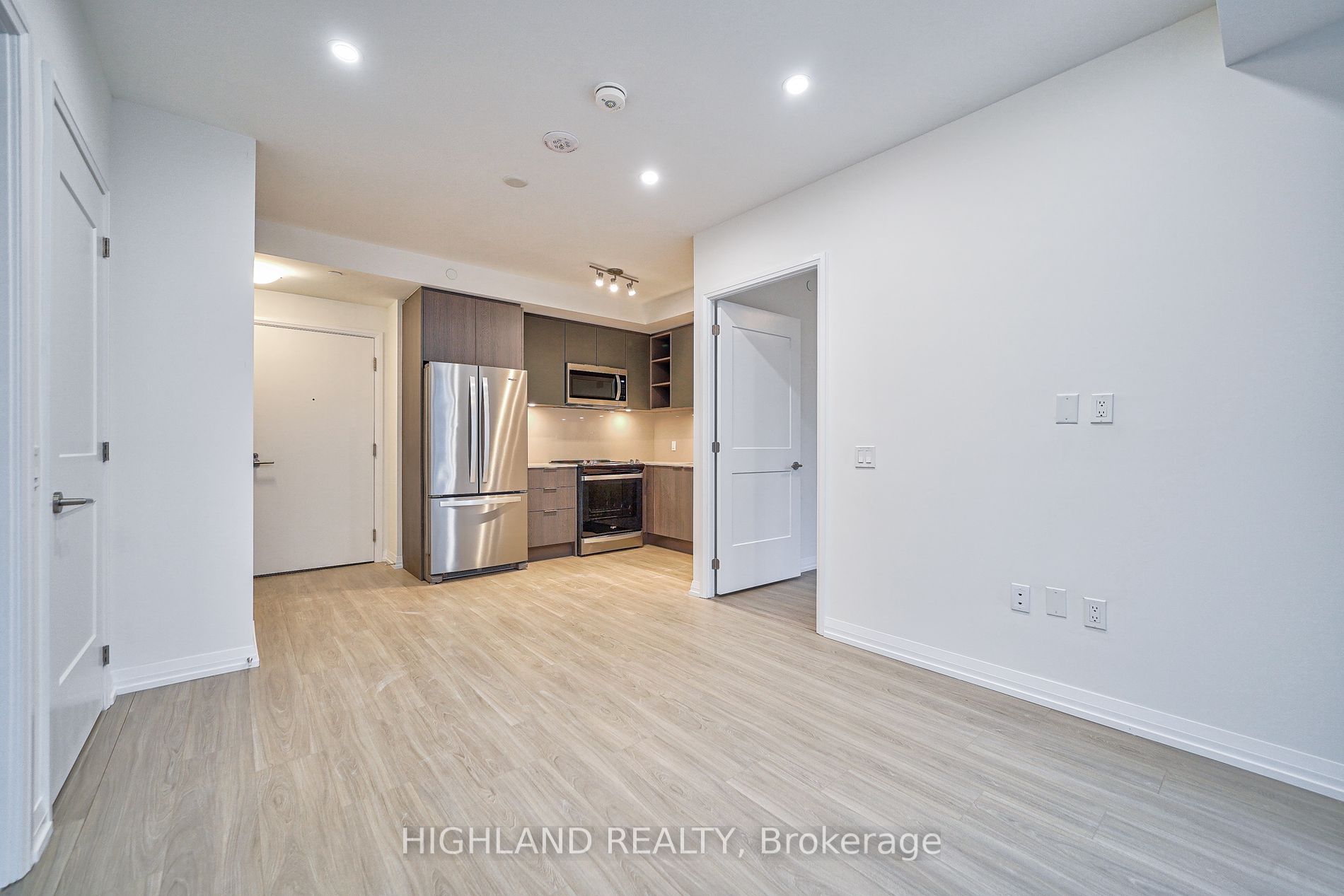 25 Holly St 01 Property Photo 14
