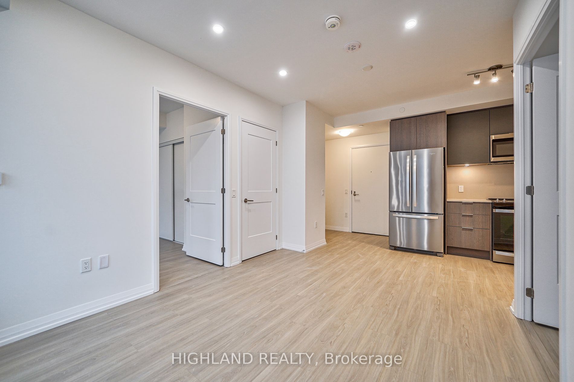 25 Holly St 01 Property Photo 15