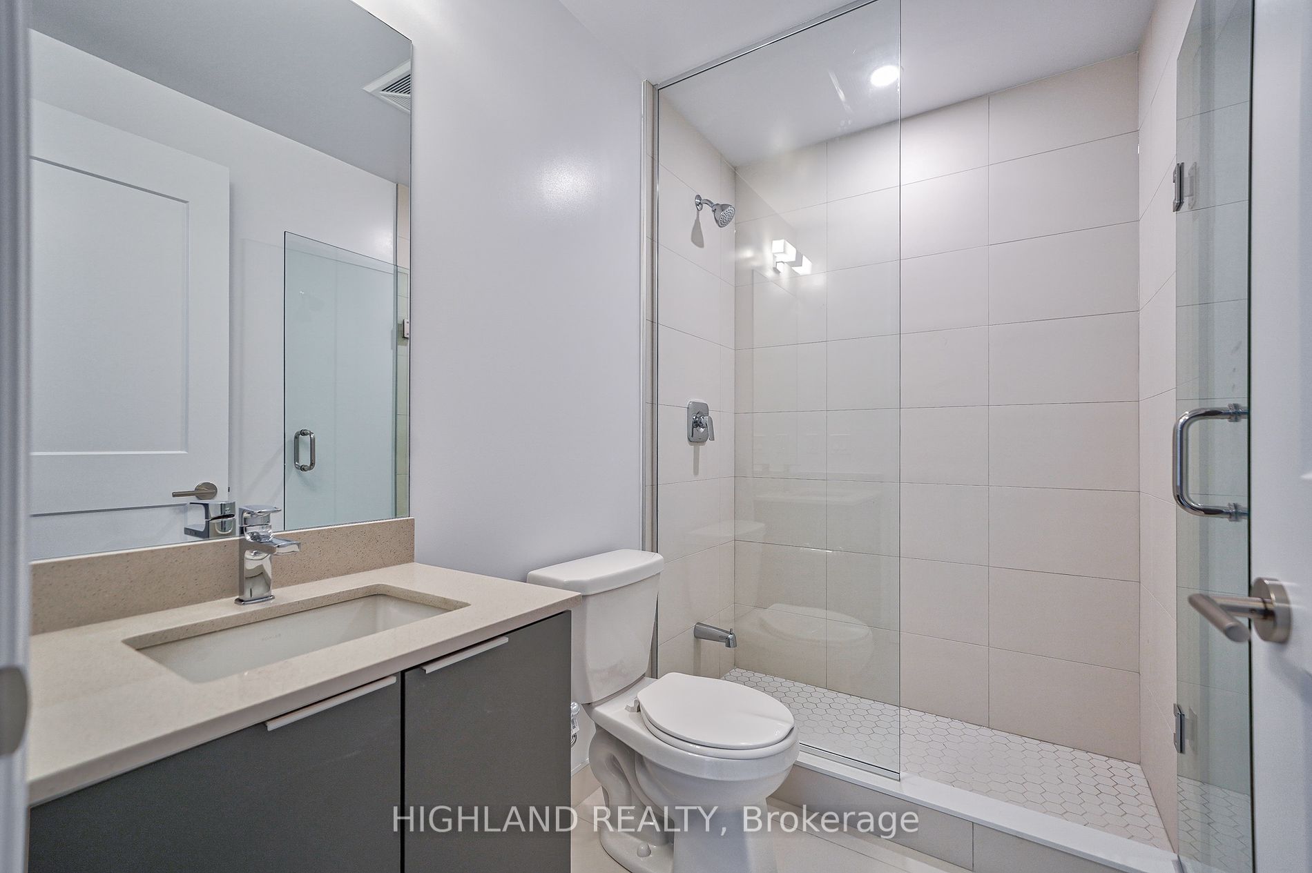 25 Holly St 01 Property Photo 22