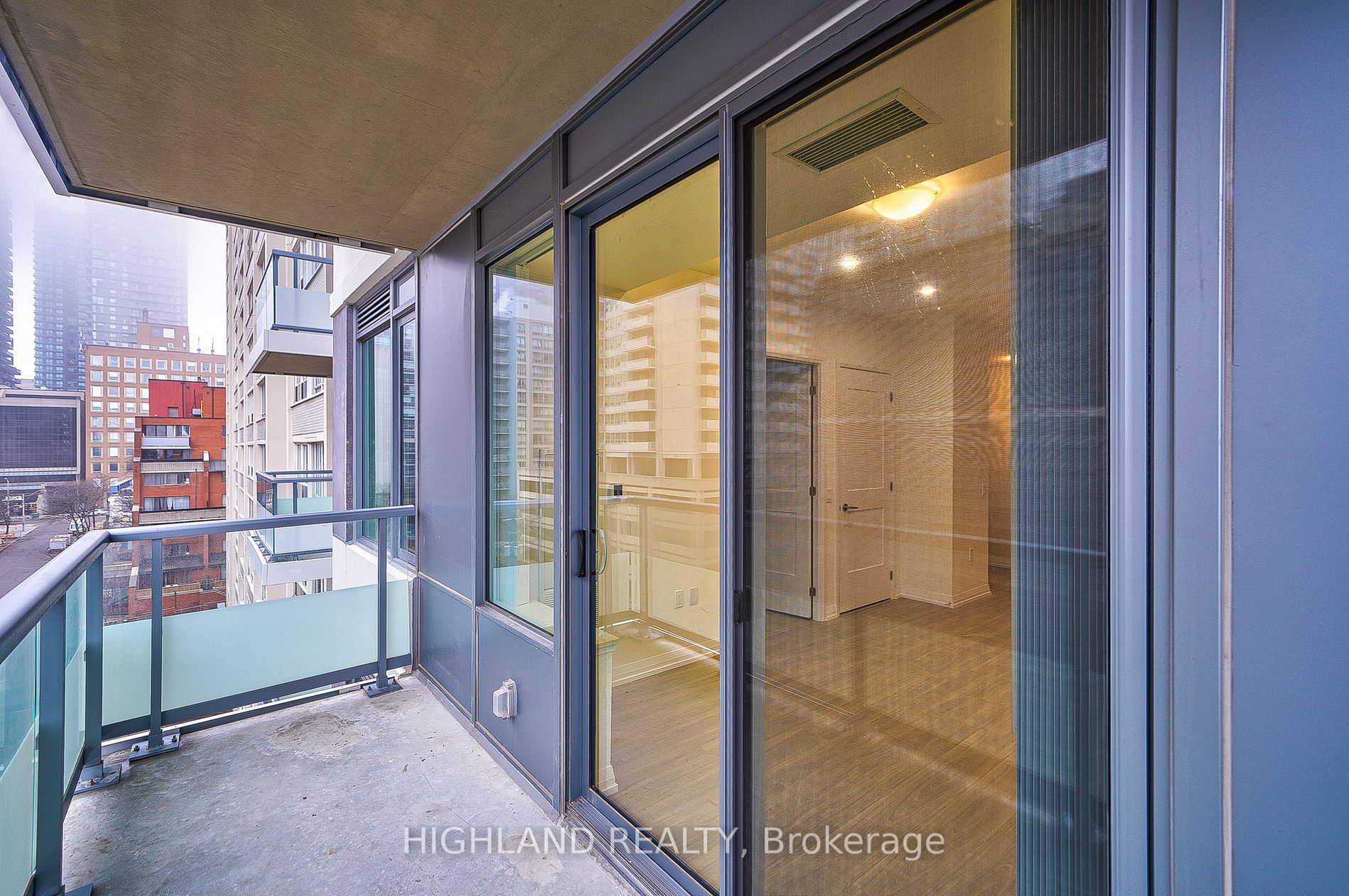 25 Holly St 01 Property Photo 28