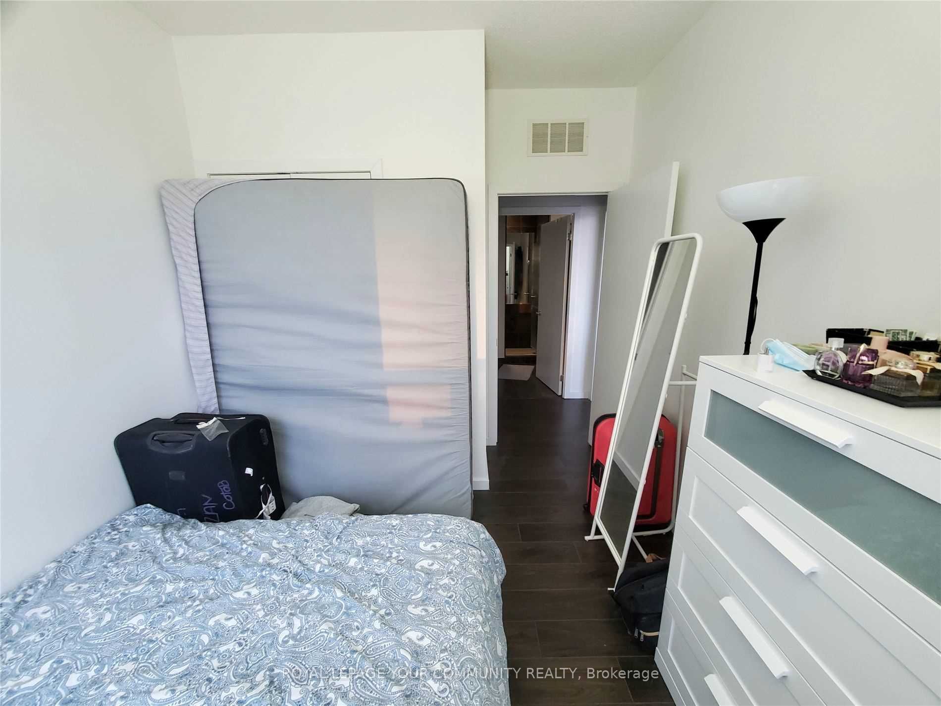 218 Queens Quay W 1701 Property Photo 12