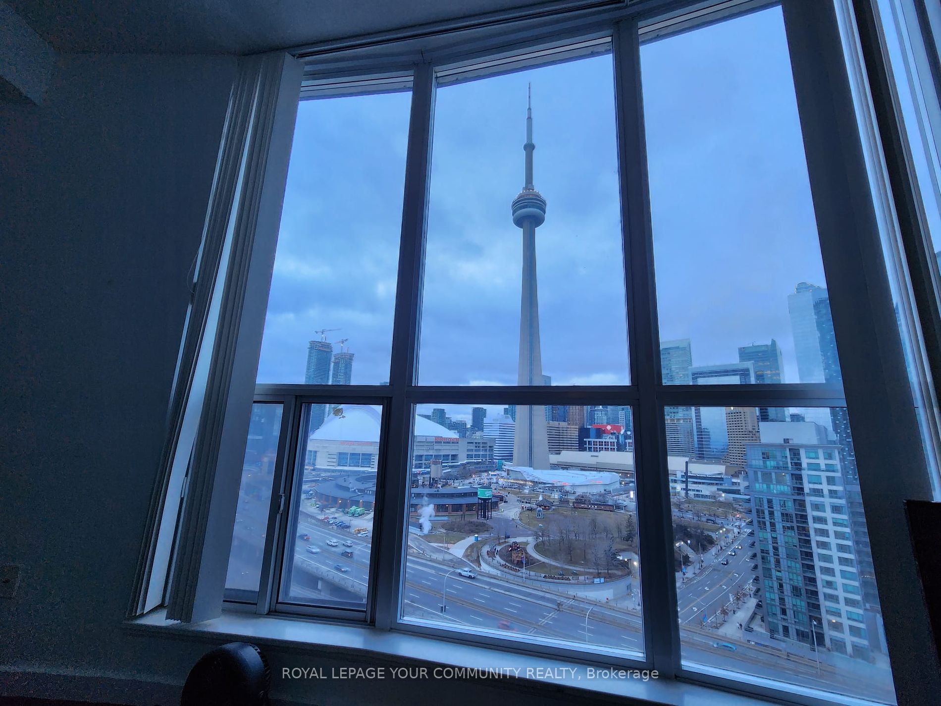 218 Queens Quay W 1701 Property Photo 13