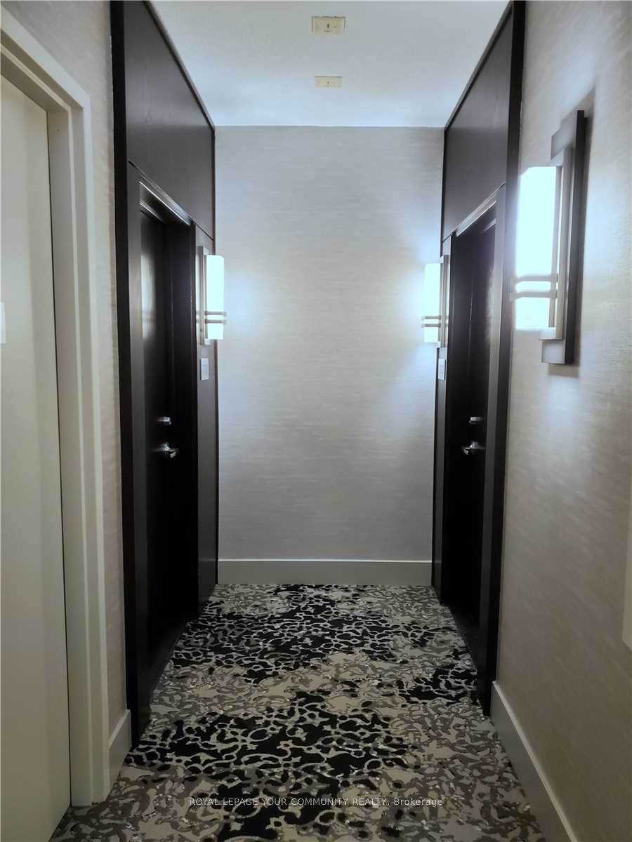 218 Queens Quay W 1701 Property Photo 21