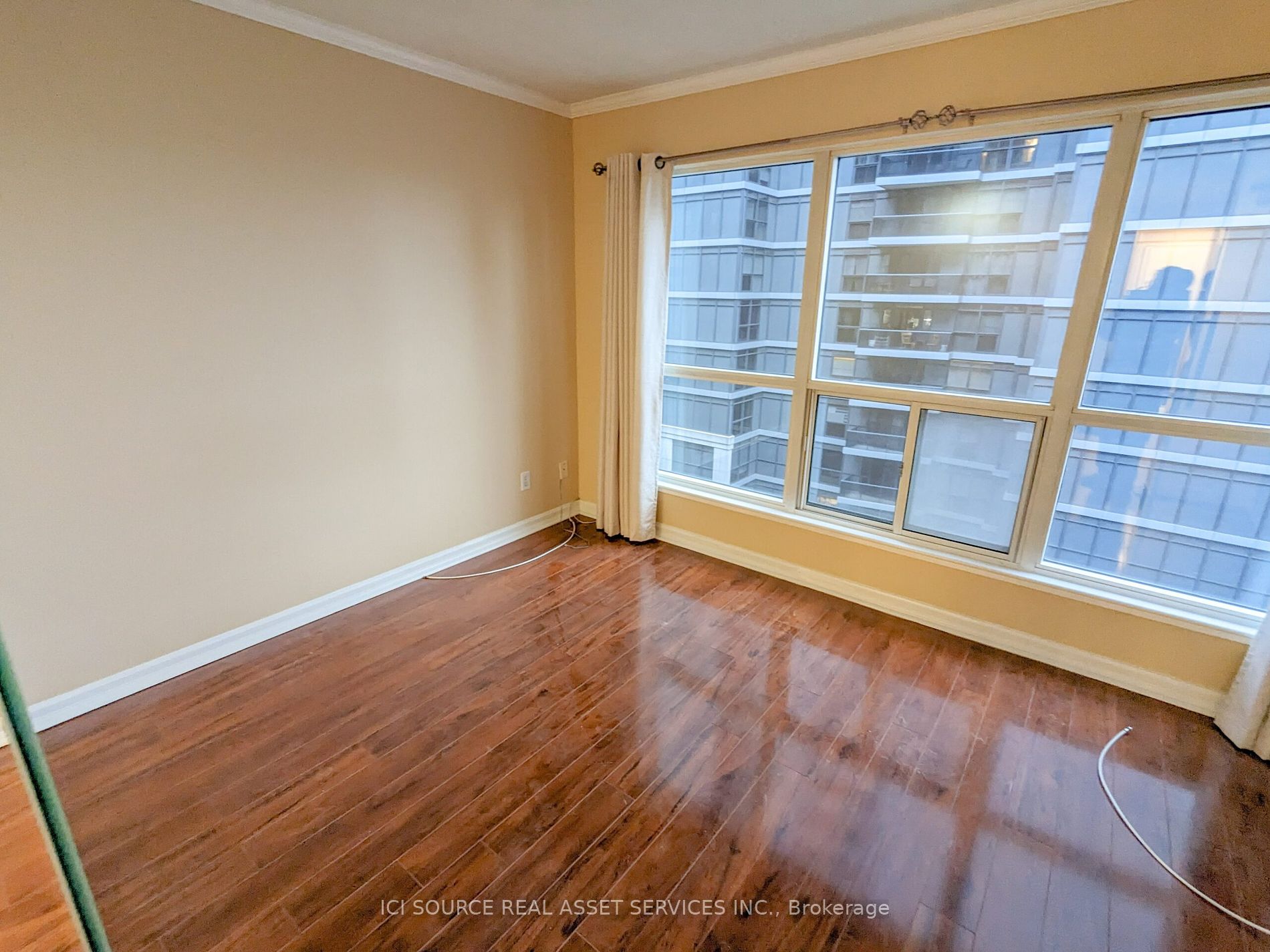 7 Carlton St 4 Property Photo 1