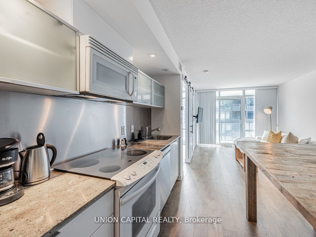 4k Spadina Ave 23 Property Photo 4