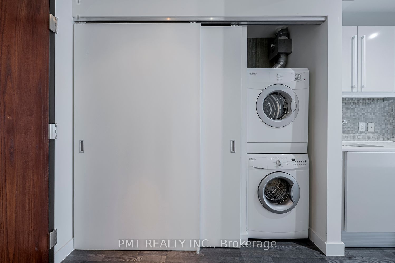 25 Oxley St 08 Property Photo 8
