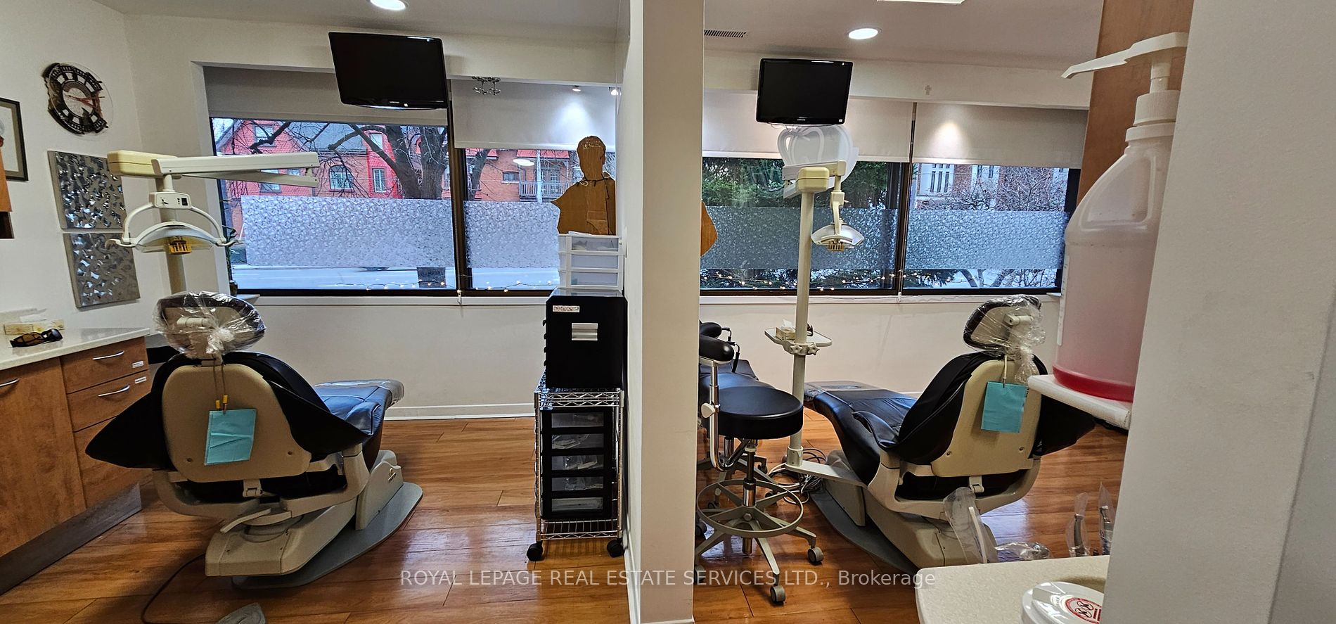 315 Avenue Rd Property Photo 1