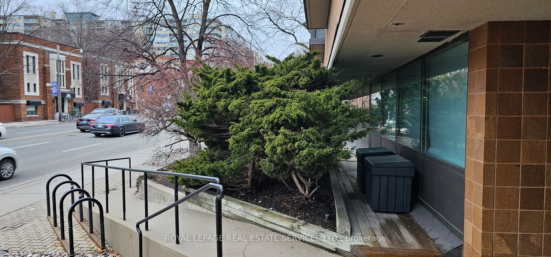 315 Avenue Rd Property Photo 24