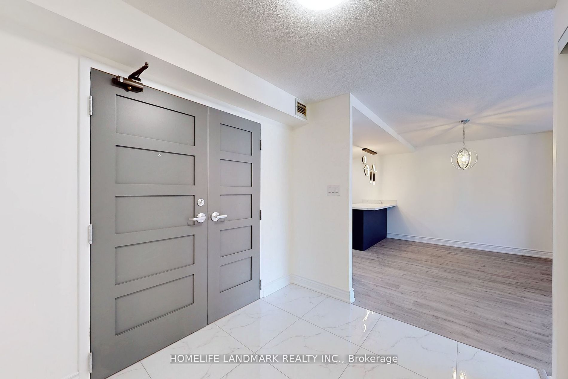 188 Spadina Ave 303 Property Photo 7