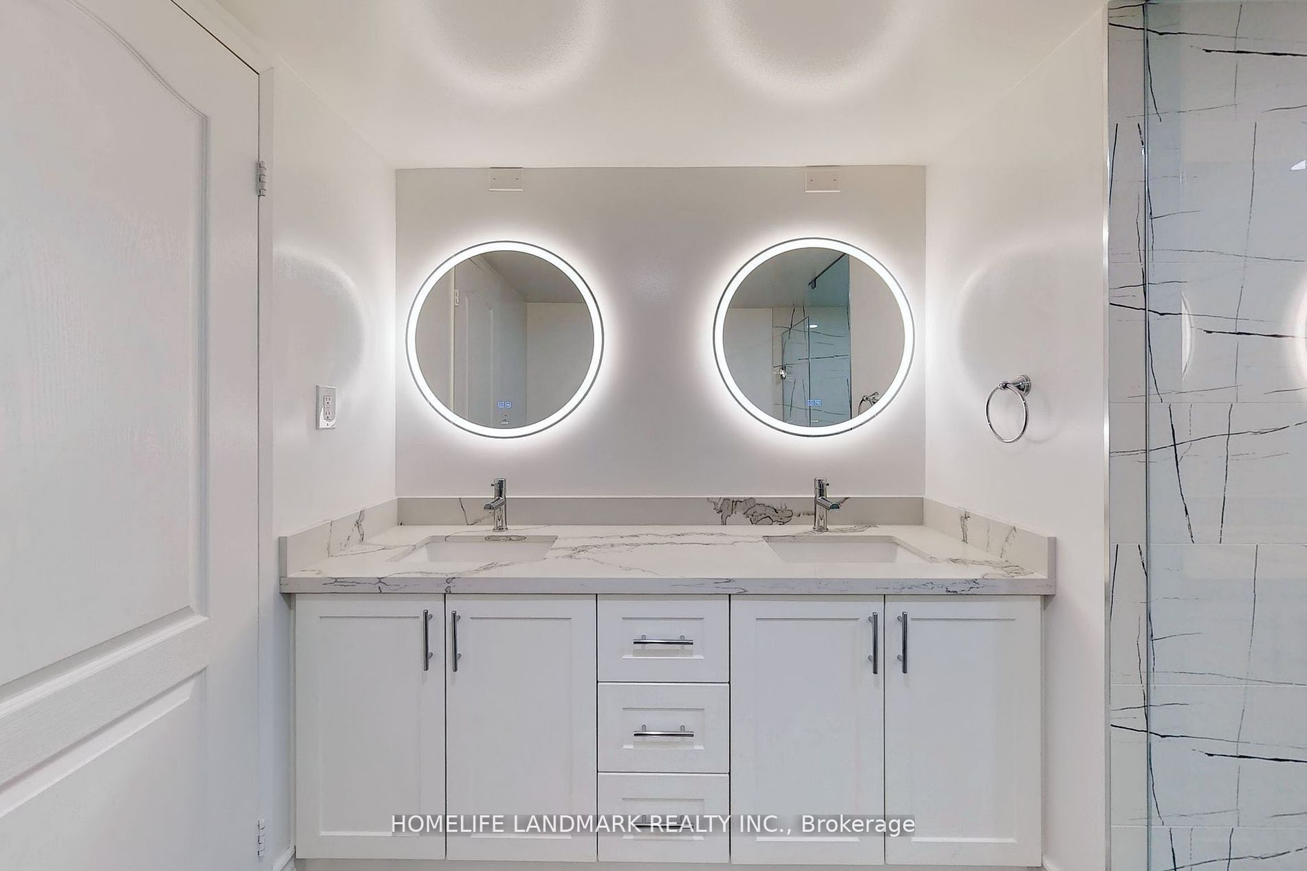 188 Spadina Ave 303 Property Photo 25