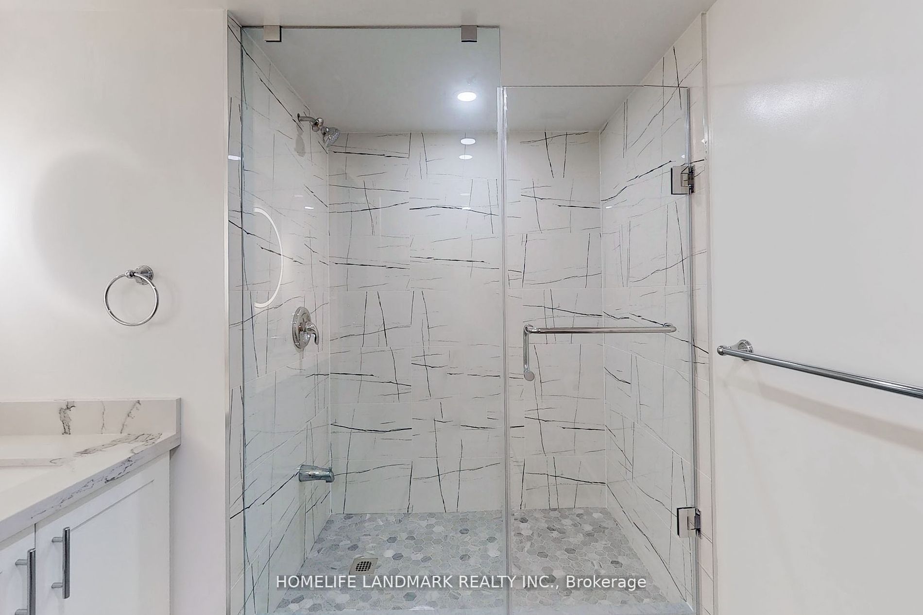 188 Spadina Ave 303 Property Photo 26