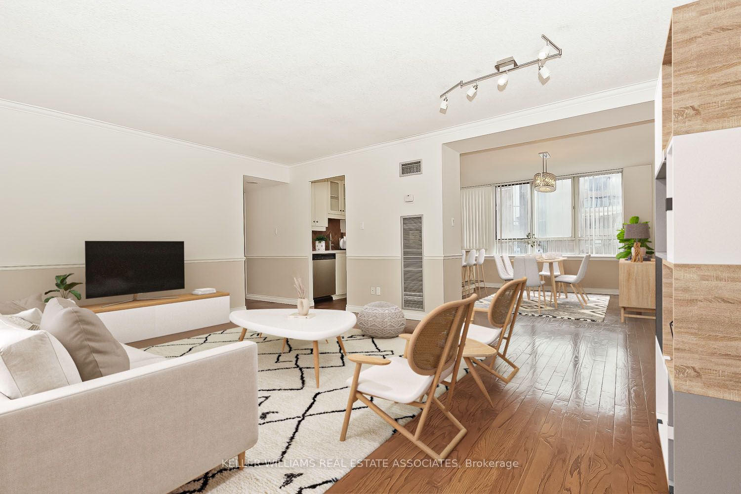 633 Bay St 6 Property Photo 1
