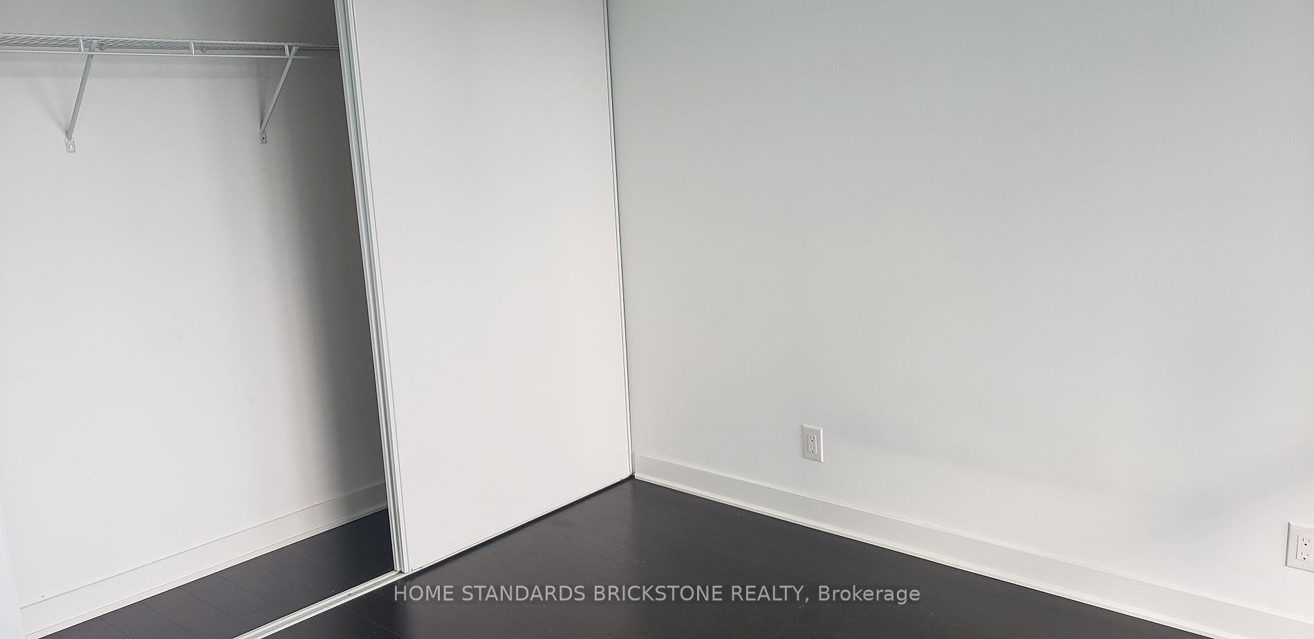 15 Grenville St 2 Property Photo 7