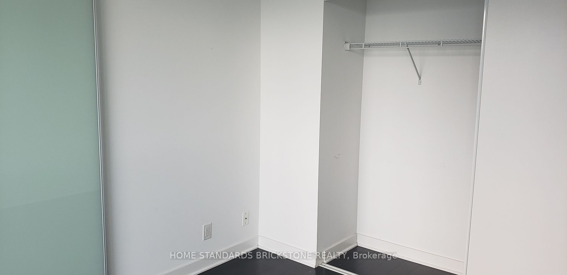 15 Grenville St 2 Property Photo 8
