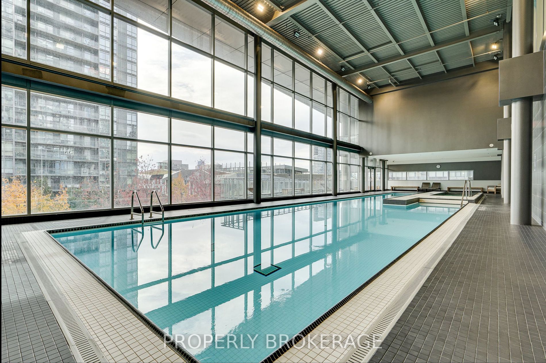 4k Spadina Ave 13 Property Photo 4