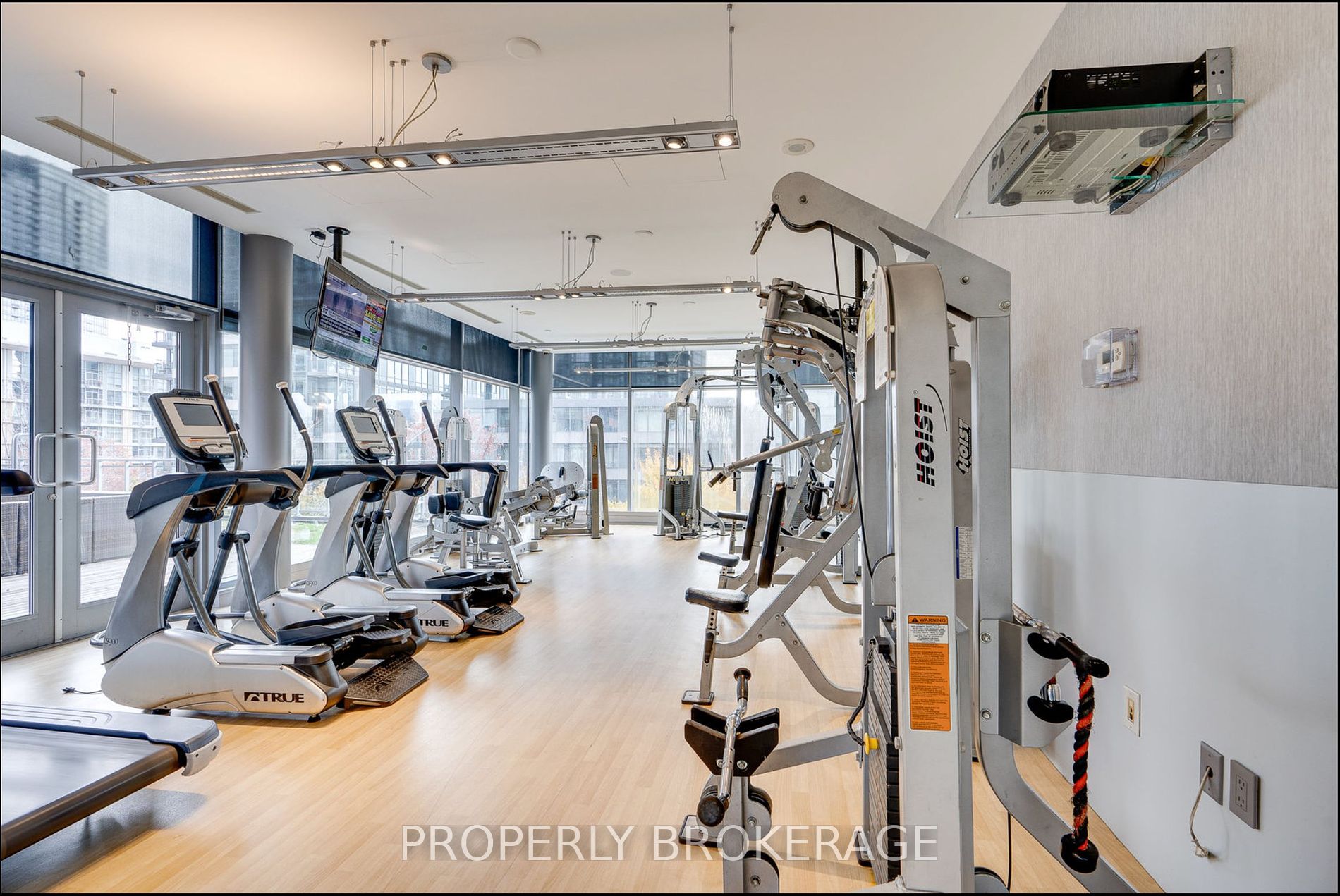 4k Spadina Ave 13 Property Photo 8