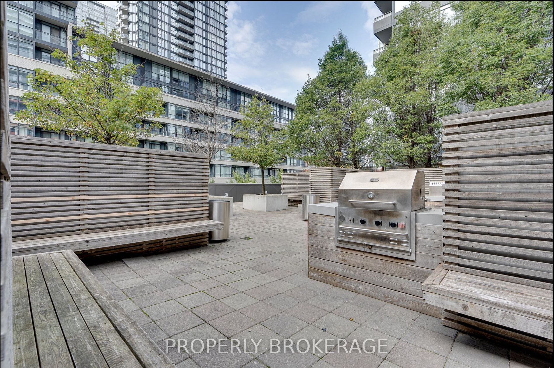4k Spadina Ave 13 Property Photo 10