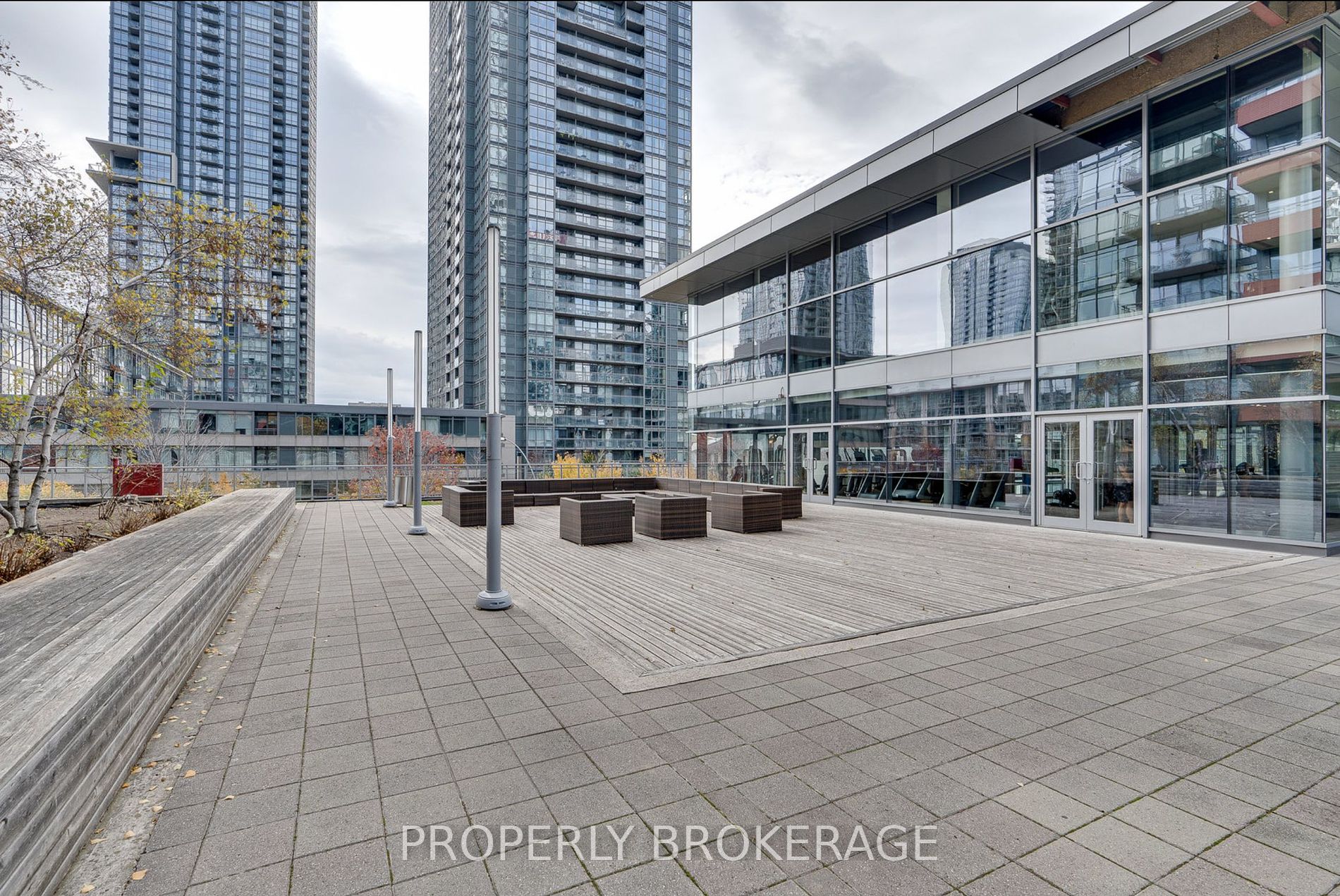 4k Spadina Ave 13 Property Photo 12