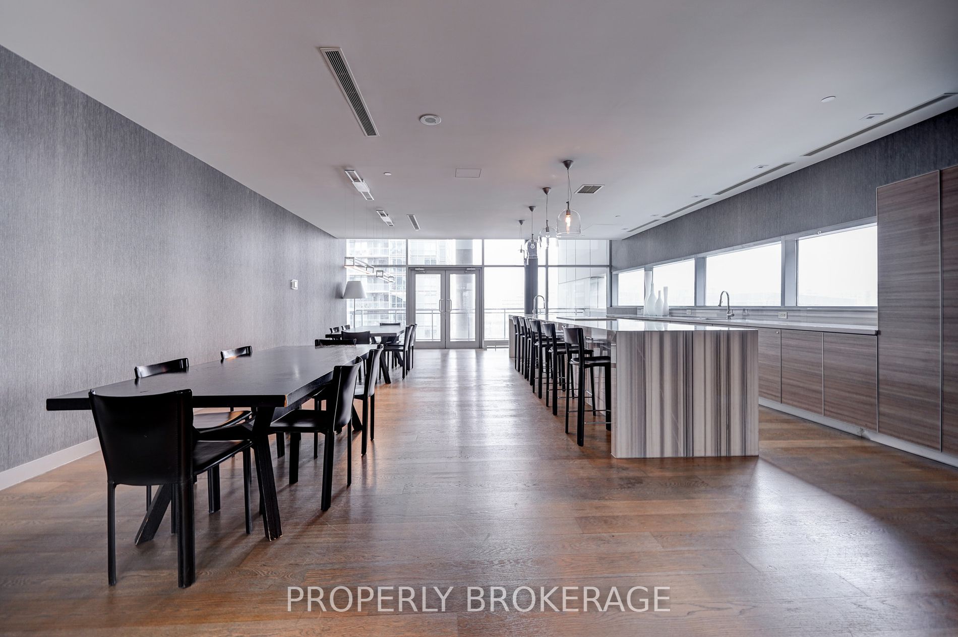 4k Spadina Ave 13 Property Photo 14