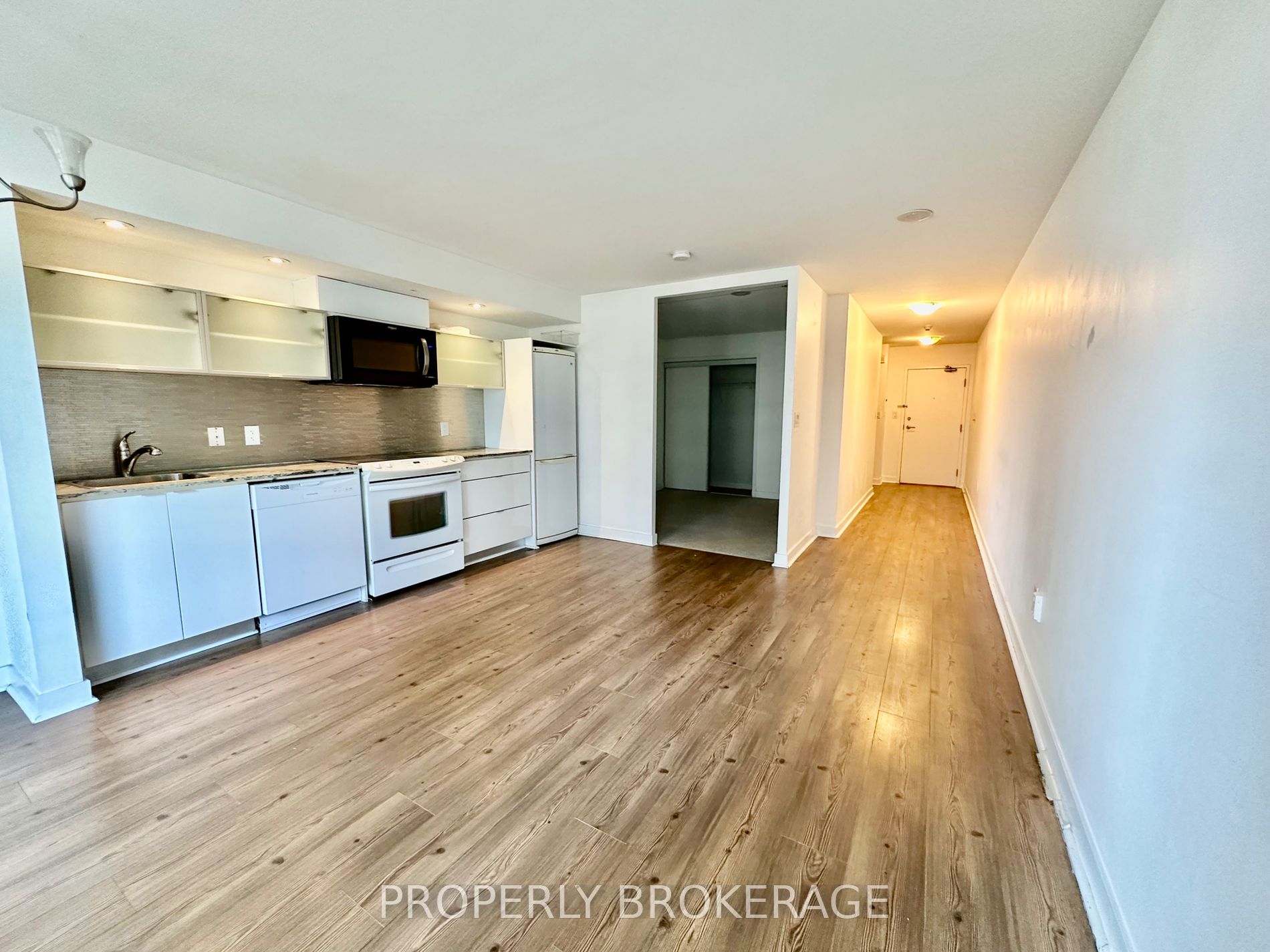 4k Spadina Ave 13 Property Photo 24