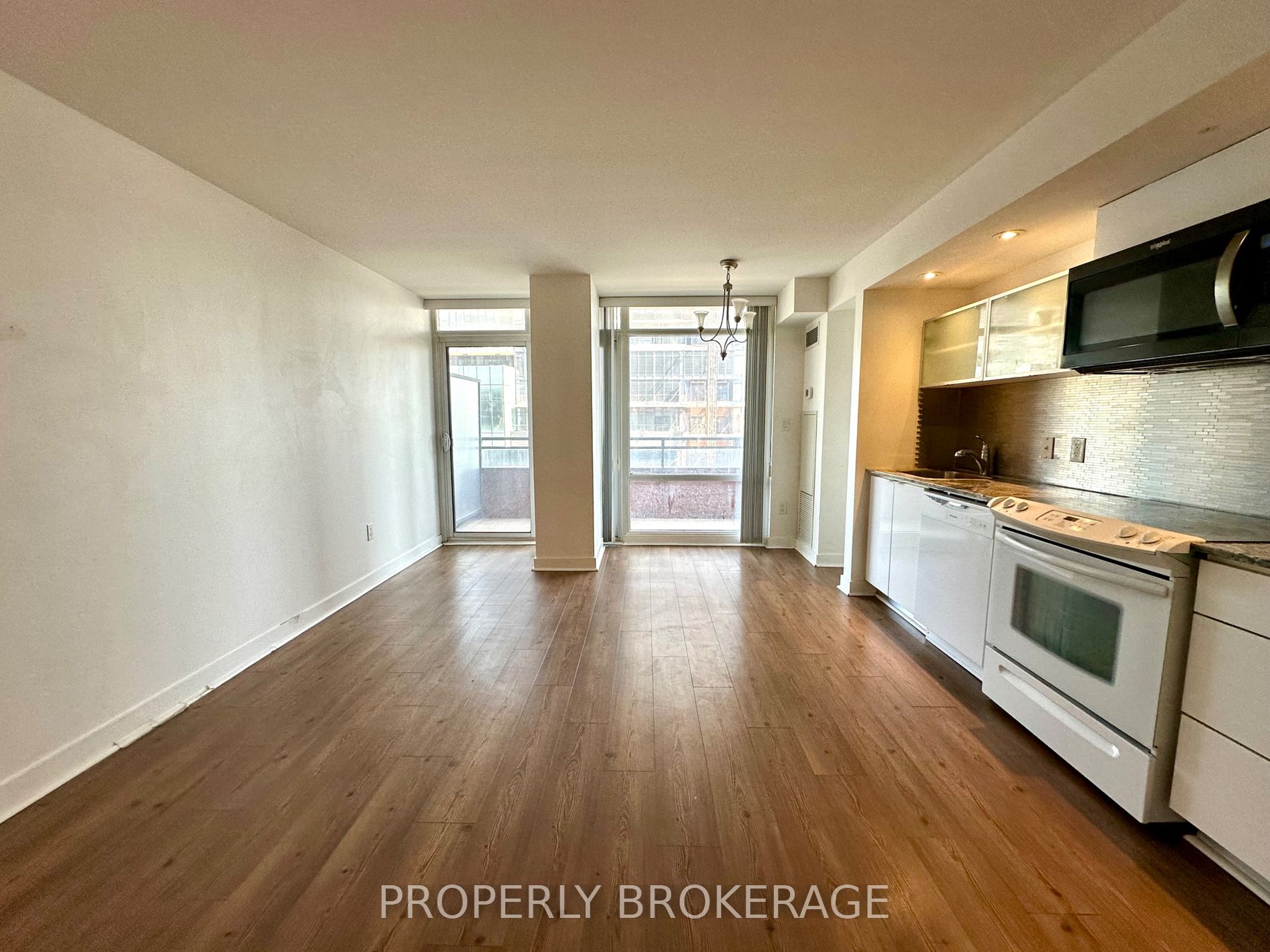 4k Spadina Ave 13 Property Photo 28