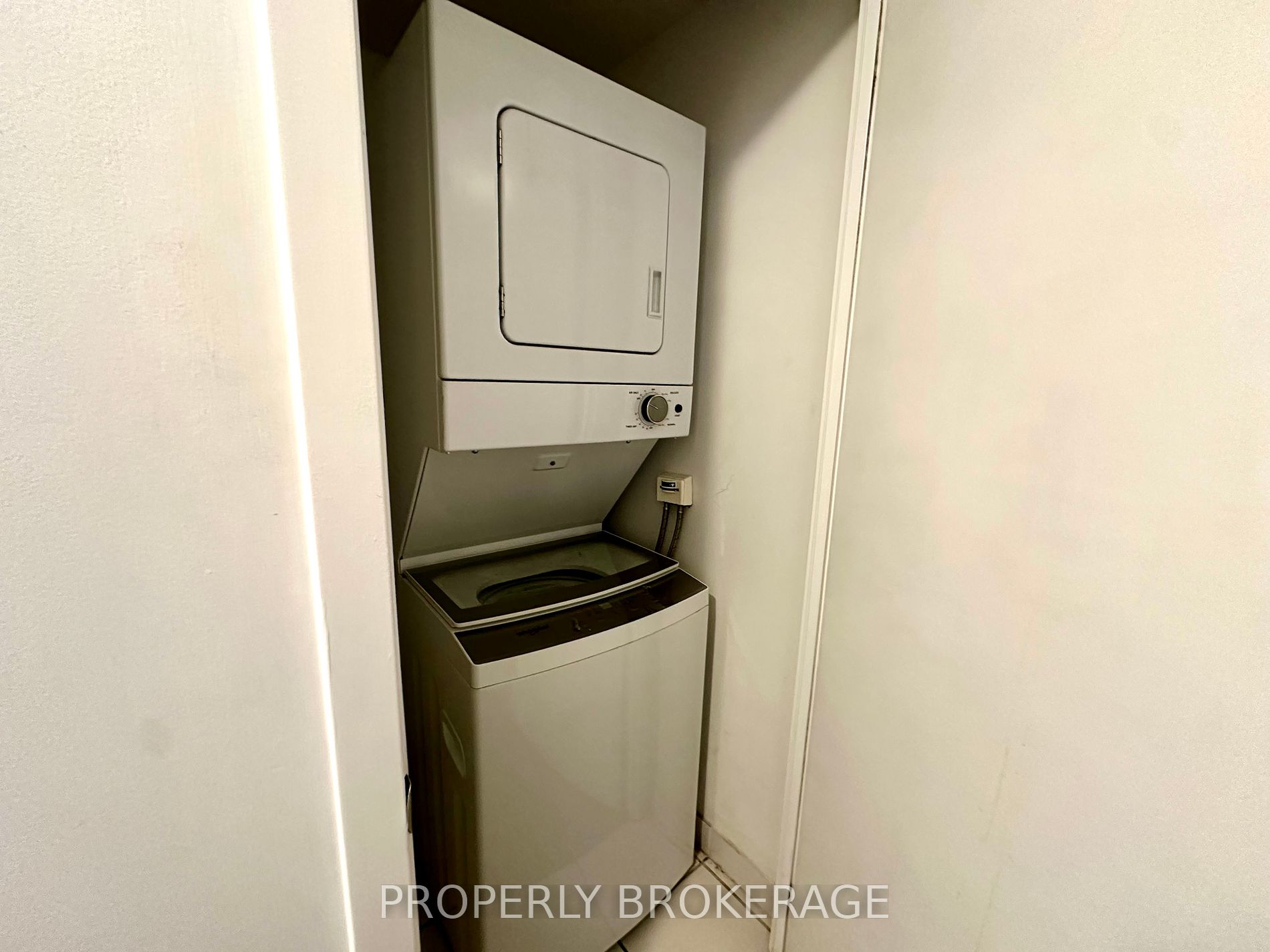 4k Spadina Ave 13 Property Photo 31