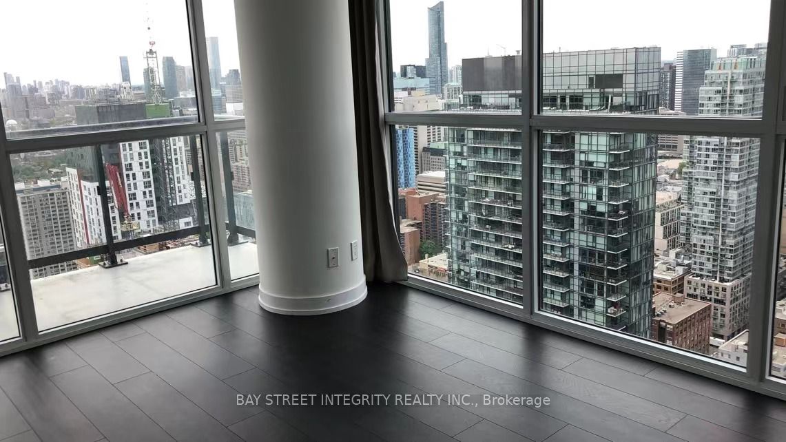 #4610 - 87 Peter Street Property Photo 6