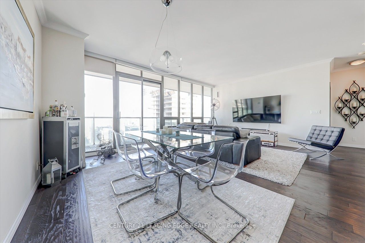 33 Lombard St 3 Property Photo 1