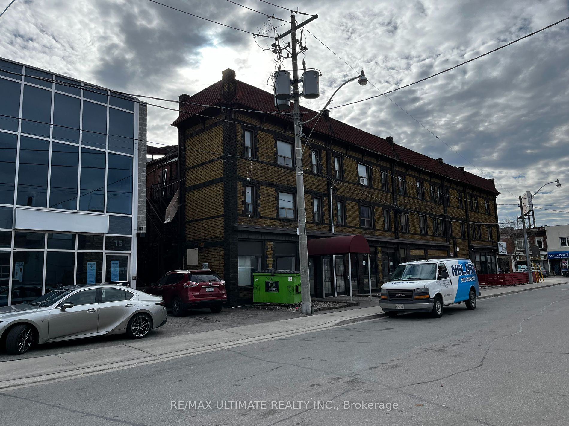 3295* Yonge St Property Photo 20
