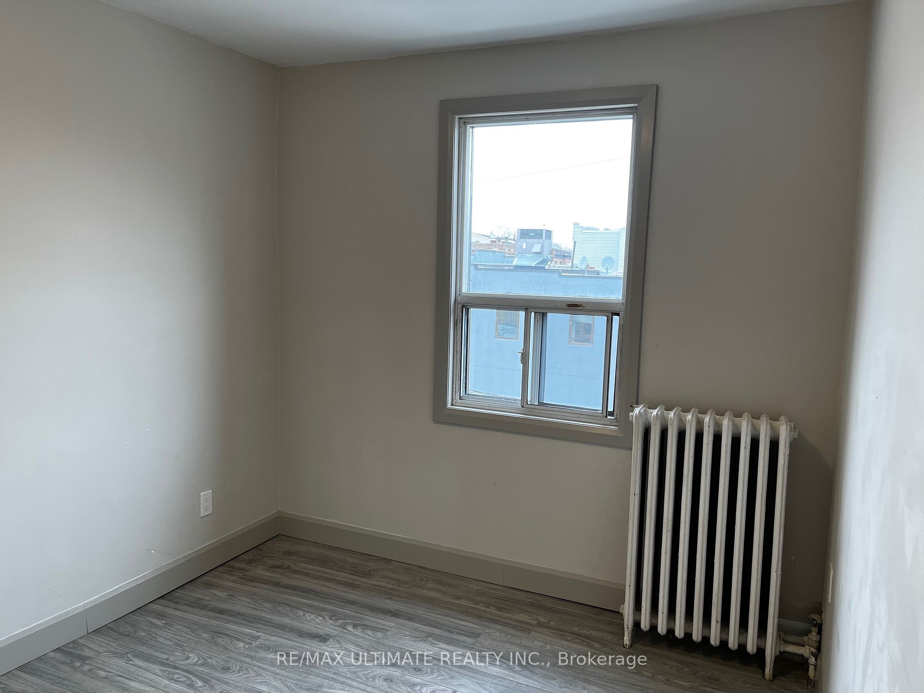 3295* Yonge St Property Photo 22