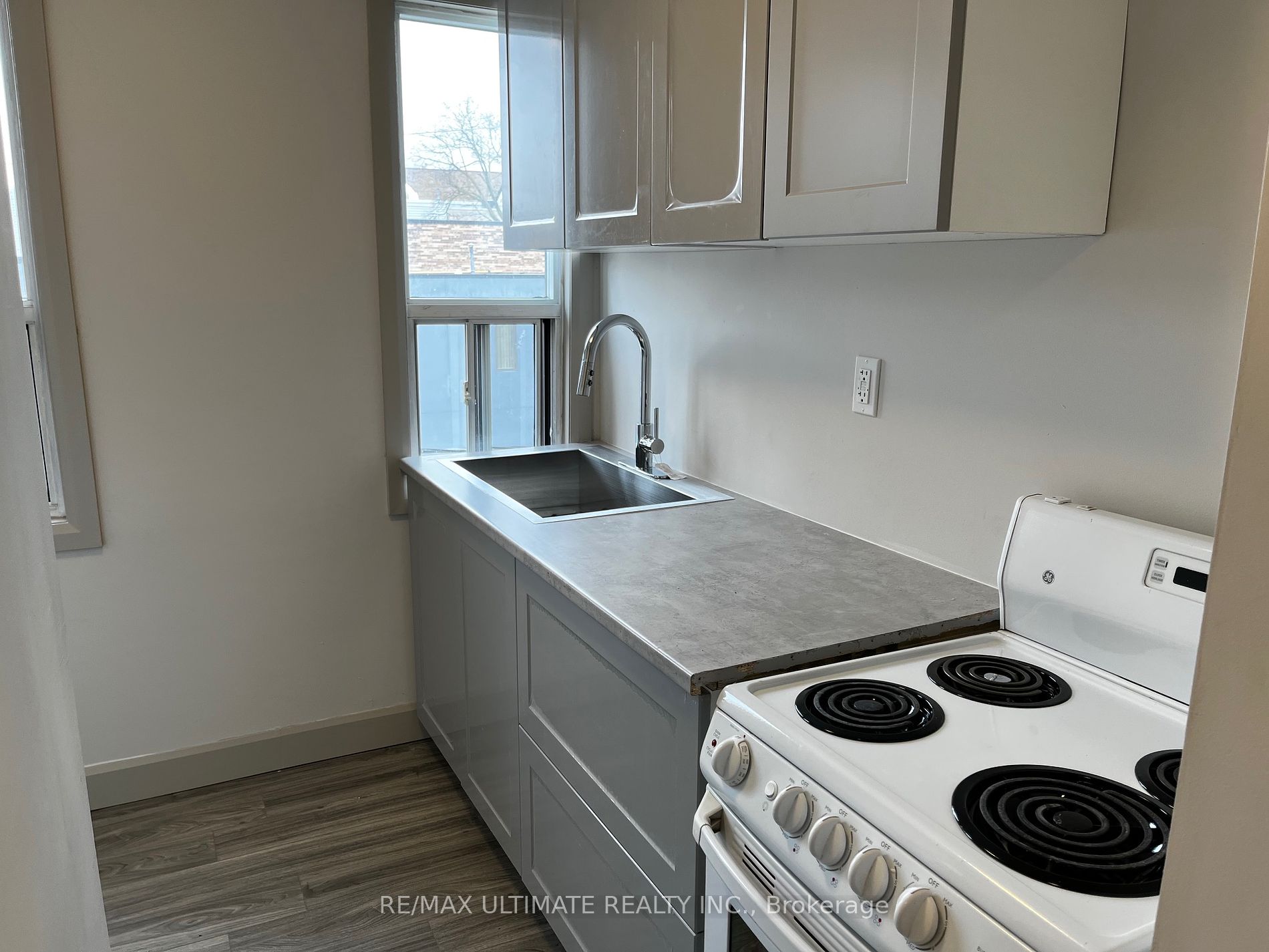 3295* Yonge St Property Photo 26