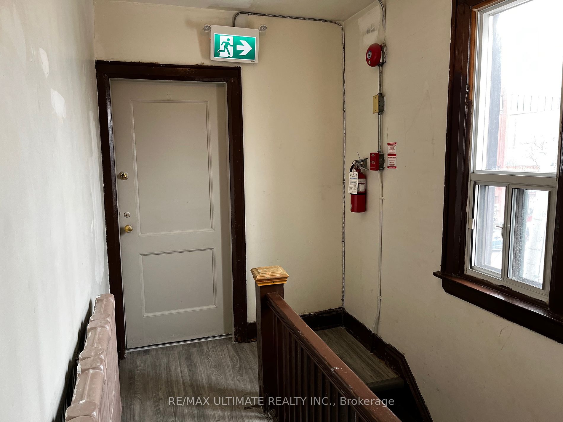 3295* Yonge St Property Photo 32