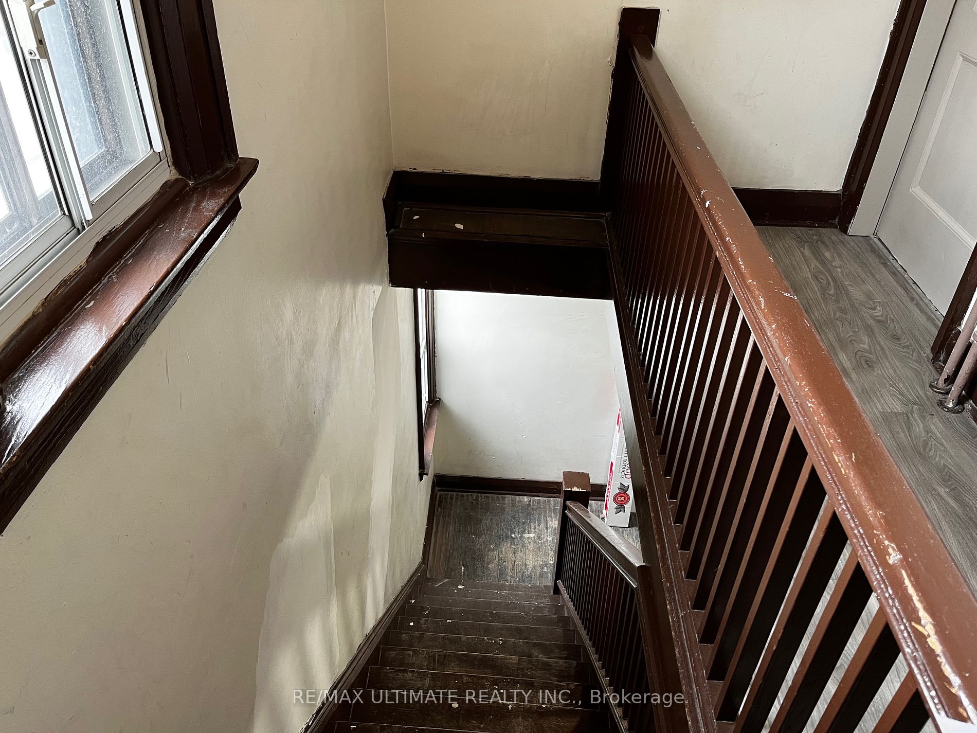 3295* Yonge St Property Photo 34