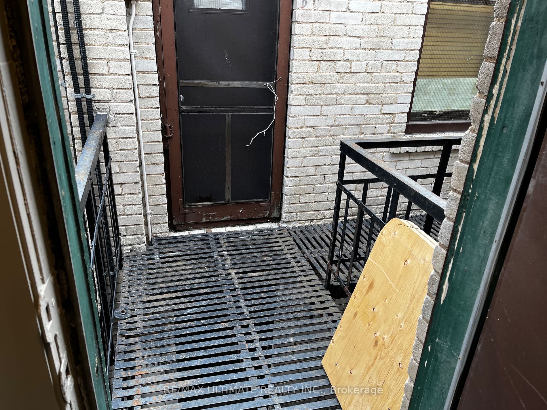 3295* Yonge St Property Photo 35