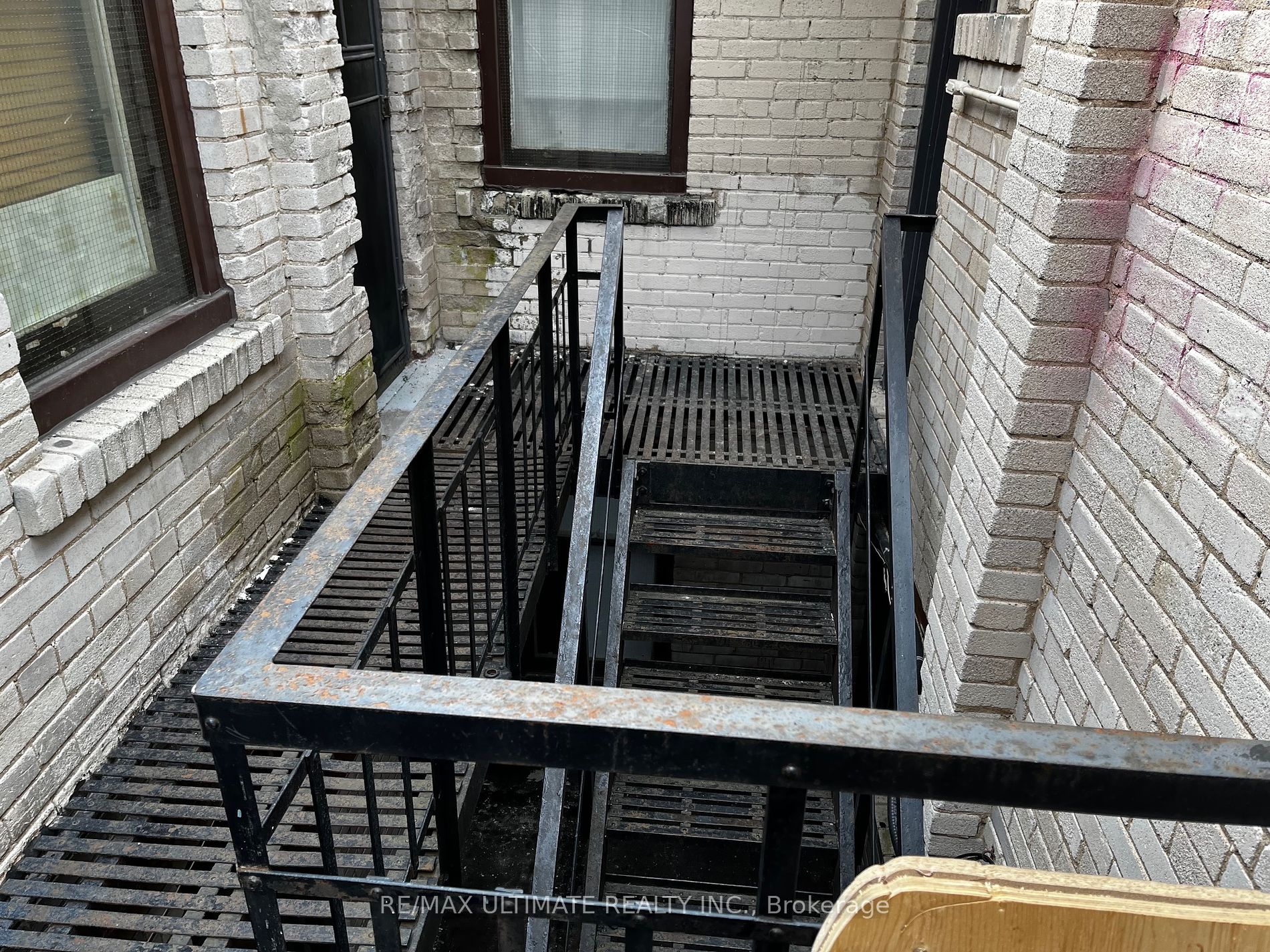 3295* Yonge St Property Photo 36