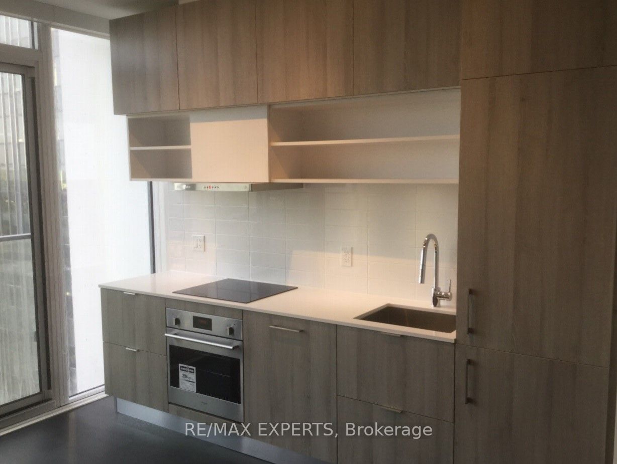 5 Soudan Ave 16 Property Photo 8