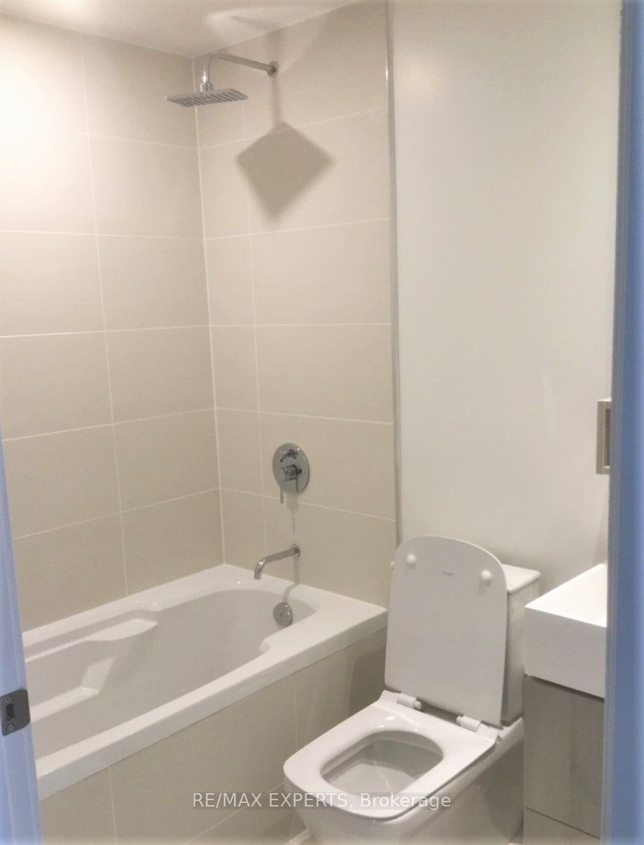 5 Soudan Ave 16 Property Photo 10