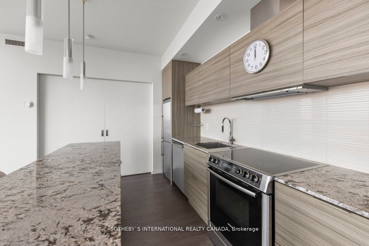 #3007 - 8 Charlotte Street Property Photo 6