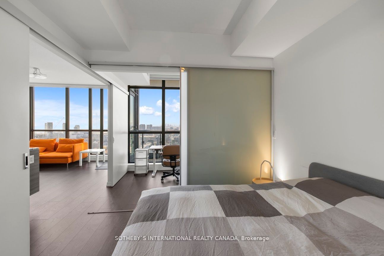 #3007 - 8 Charlotte Street Property Photo 11