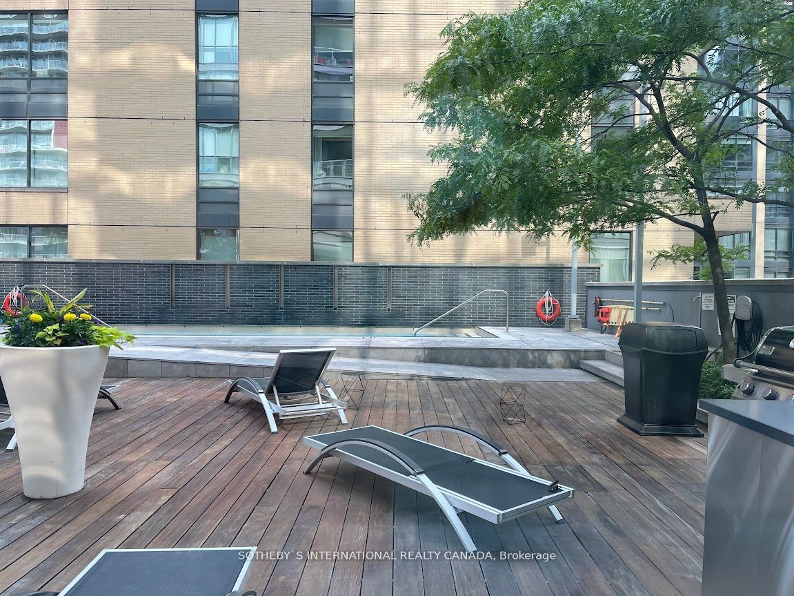 #3007 - 8 Charlotte Street Property Photo 24