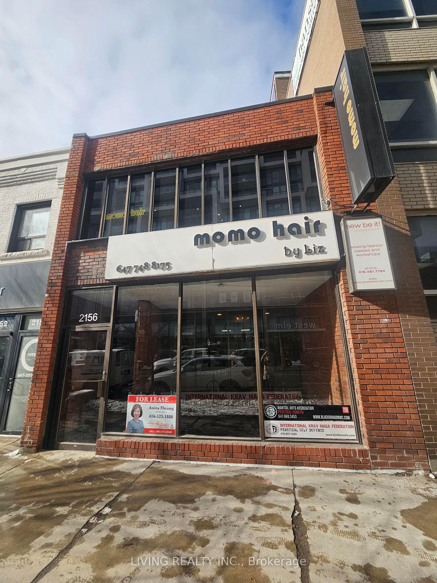 2156 Yonge St Property Photo 3