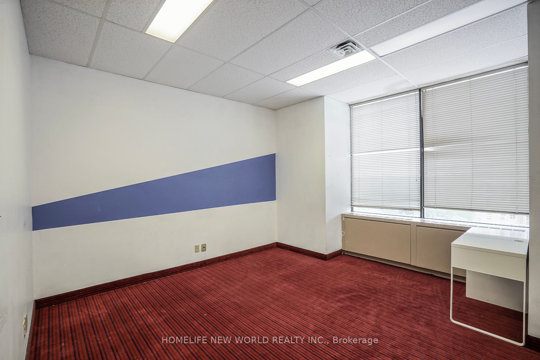 920 Yonge St Property Photo 9
