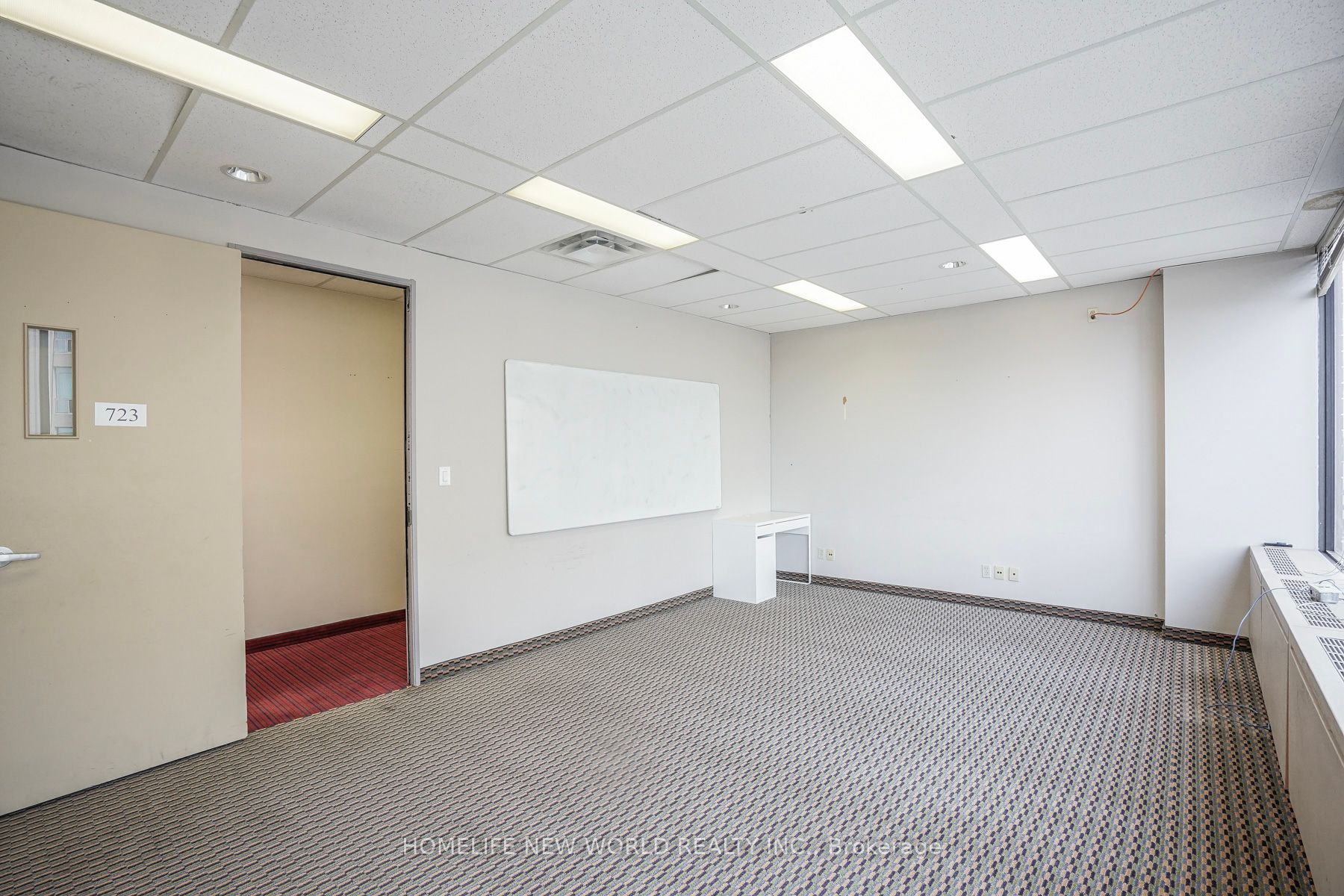 920 Yonge St Property Photo 19