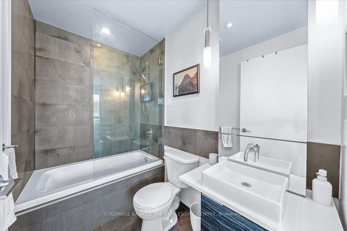 8 Charlotte St 02 Property Photo 9