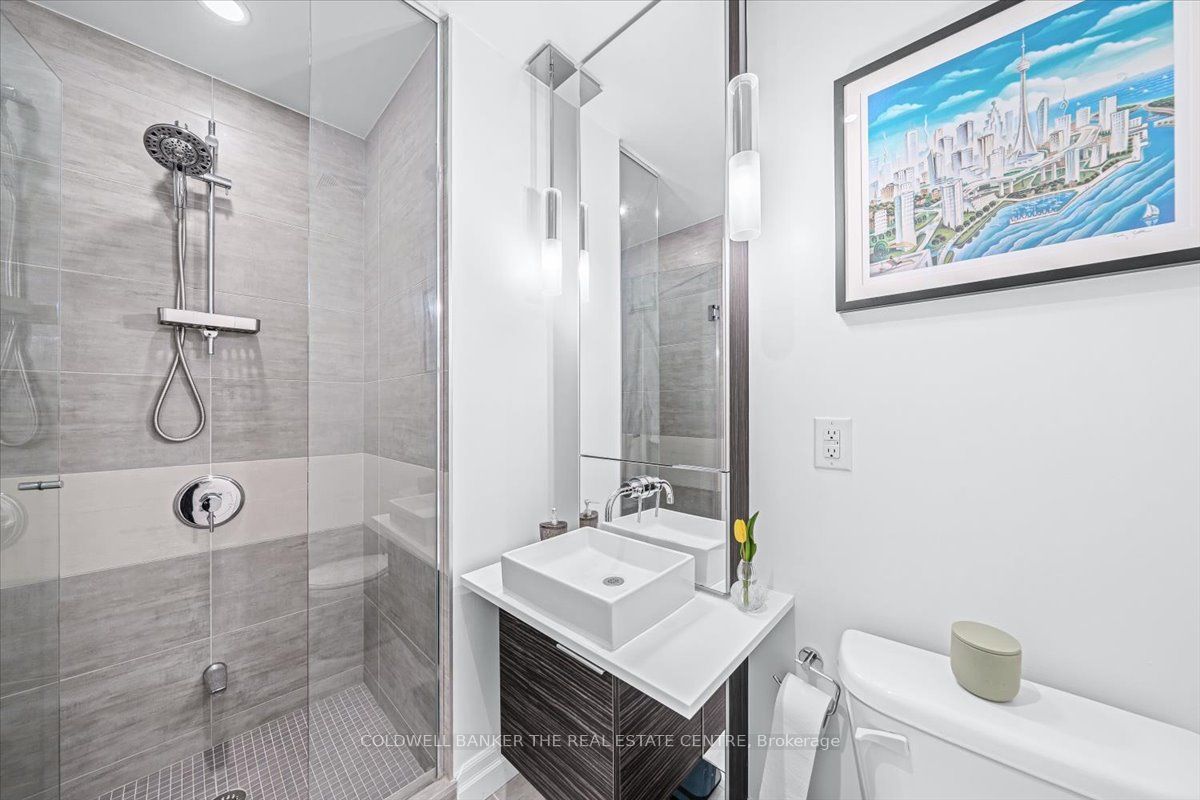 8 Charlotte St 02 Property Photo 12