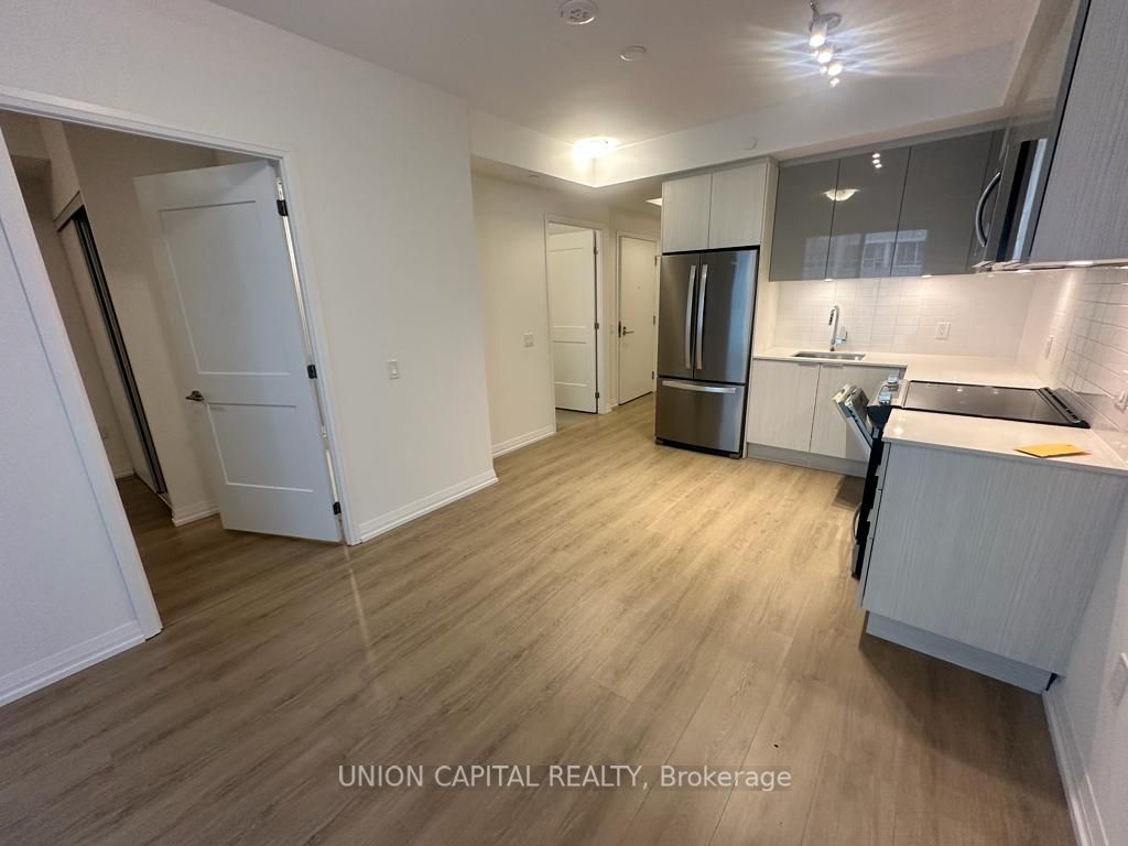 50 Dunfield Ave 16 Property Photo 2
