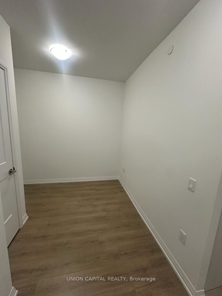 50 Dunfield Ave 16 Property Photo 10
