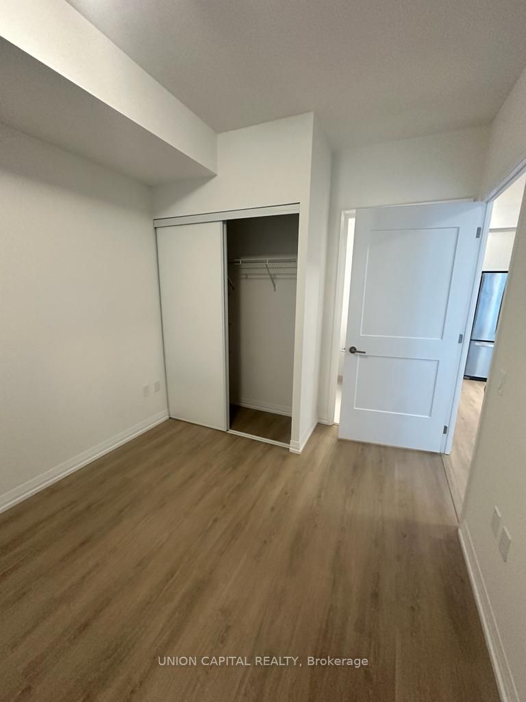 50 Dunfield Ave 16 Property Photo 15