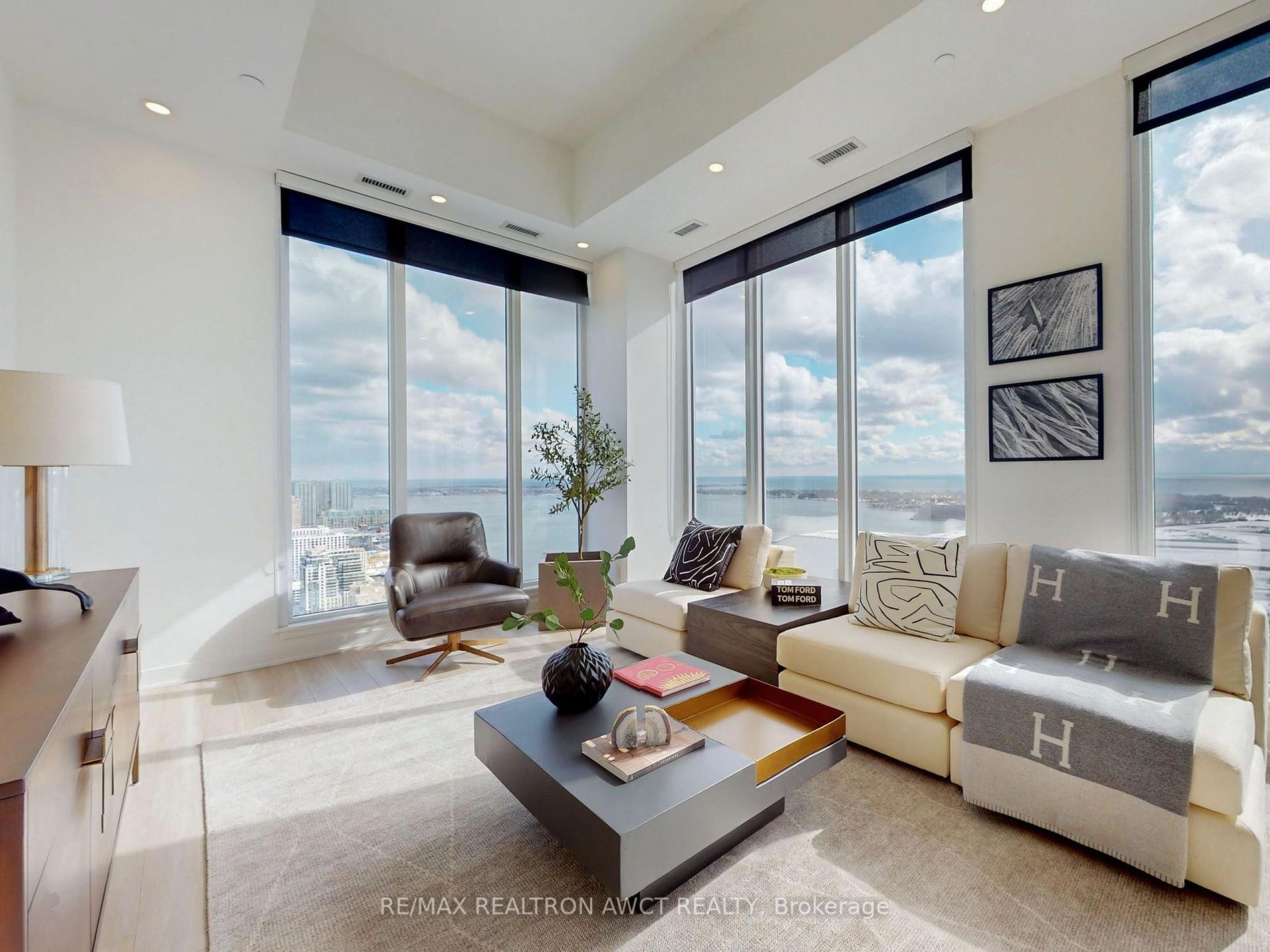 17 Bathurst St Ph02 Property Photo 2